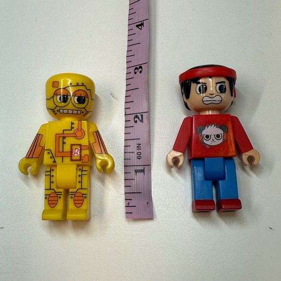 Ryans World Toy Mini Mystery Action Figure Collectables - Picture 12 of 16